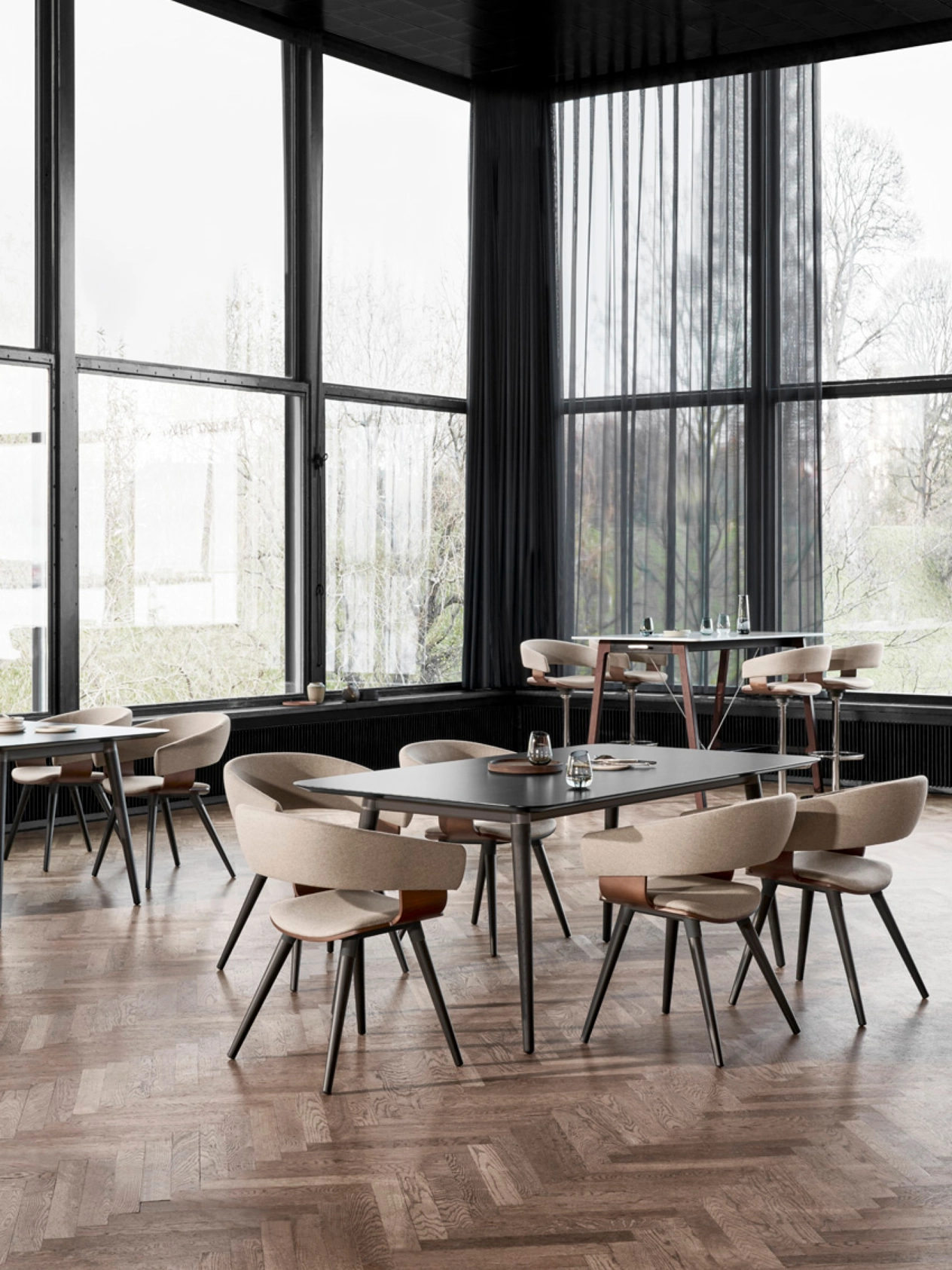 Cirque_Dining