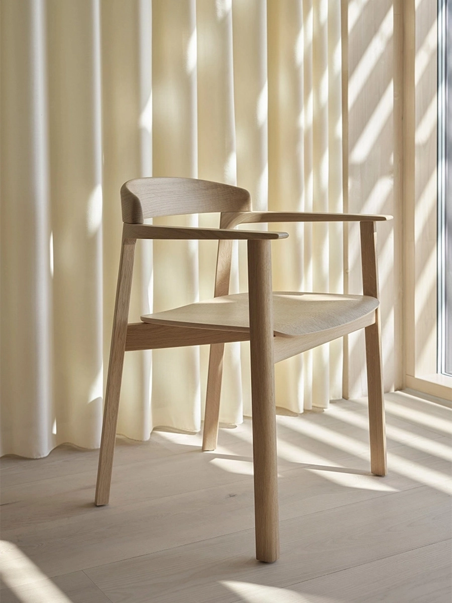 Yoso_Chairs