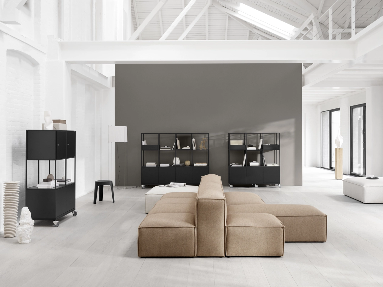 Representatives_Ratcliffe&Associates_Container1_GalleryA_Centre.jpg