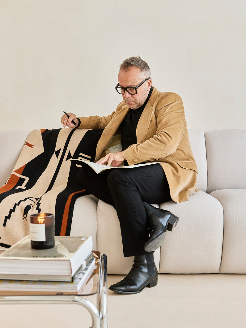 Generic_Carousel_Designers_PatrickNorguet_ImageLH2